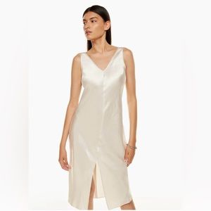 Aritzia/Caspar satin slip dress